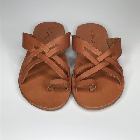 L SPACE Shore Break Sandals in Tan. - Picture 2 of 7